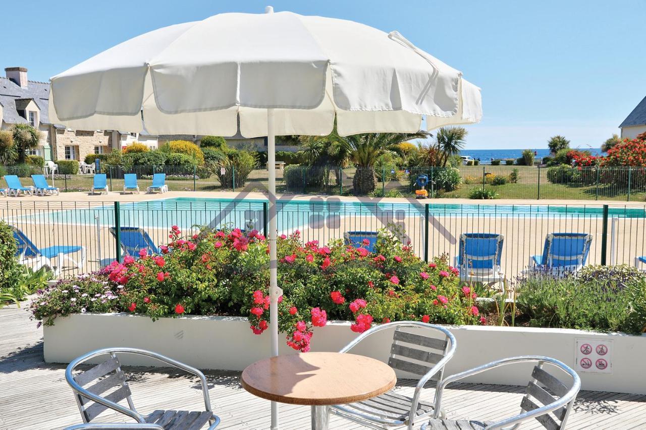 LocaLise au Guilvinec - A22 - Belle vue sur la mer, la piscine et le jardin - Tout à pied, plages, port, centre, commerces, marché - Wifi inclus - Animaux bienvenus - Linge de lit inclus Exterior foto